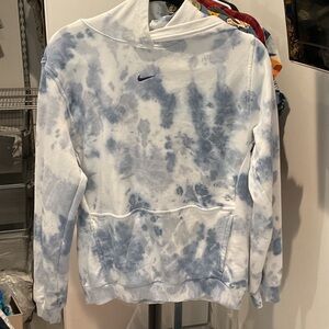 Nike White and Blue Tie-Dye Sweatshirt